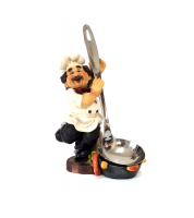 طباخ مع كفكير سكب