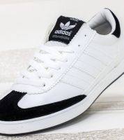 بوت اديداس  - Eu 45 - ابيض واسود