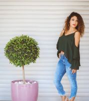 بلوزة انيقة  - M - اخضر زيتي 