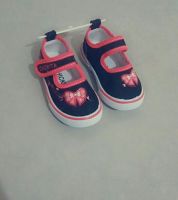 حذاء اطفال - 19 - اسود مع زهري 