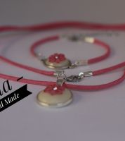 طقم اسوارة وعقد  