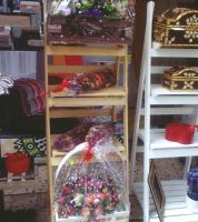 رفوف سلم  ورد للزاويه - متعدد الالوان