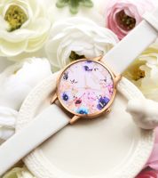 ساعة جلد  انيقة لون ابيض 