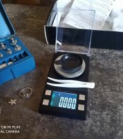 ميزان الكتروني حساس1/1000 غرام