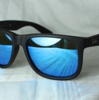  نظارة   كلاسيك . ray ban  -لون  ازرق