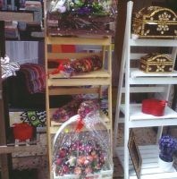 رفوف سلم  ورد للزاويه - متعدد الالوان