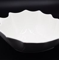 بورسلان ابيض ورقة عميق 9169519