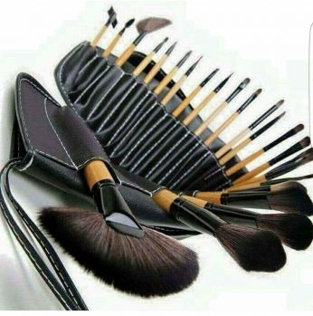  فراشي ٣٢ قطعه  من الشعر الطبيعي المتين 