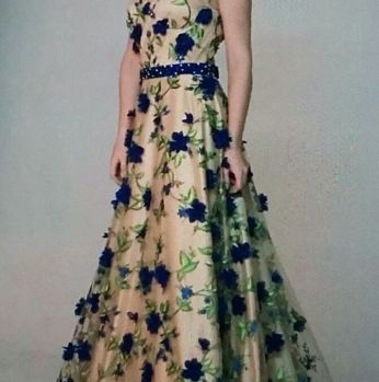 فستان - 42 Eu - بيج مع مورد ازرق