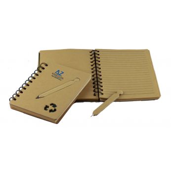 دفتر صديق البيئة حجم A5 مع قلم على الغلاف 