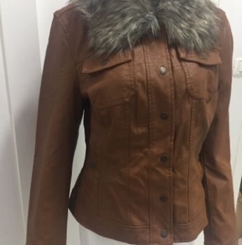 جاكيت Guess - S - Camel