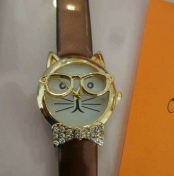 ساعة بناتية مميزة 