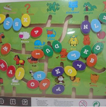 لعبة خشبية لتعلم حروف اللغة الانجليزية بتوصيل الحرف مع الكلمة والصورة