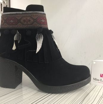 جزمة شتاء موديل 2018 شمواه - 38 Eu - اسود