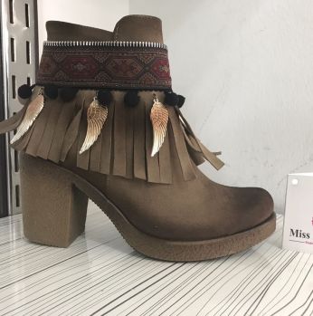 جزمة شتاء موديل 2018 شمواه - 37 Eu - بيج