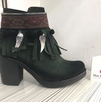 جزمة شتاء موديل 2018 شمواه - 40 Eu - زيتي داكن