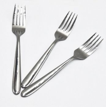 شوكة ستانلس ستيل متوسطة الحجم  عدد 3 rich