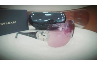 نظارات شمسية -bvlgari - وردي