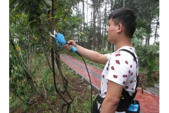 مقص شجر يعمل على البطارية  Electric Pruning Shear 