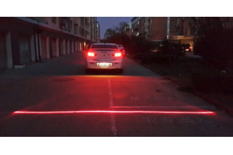 منبةليزر للضباب ومنع حوادث السيارات