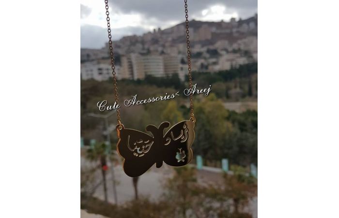 سنسال شكل فراشة  - ذهب مطلي